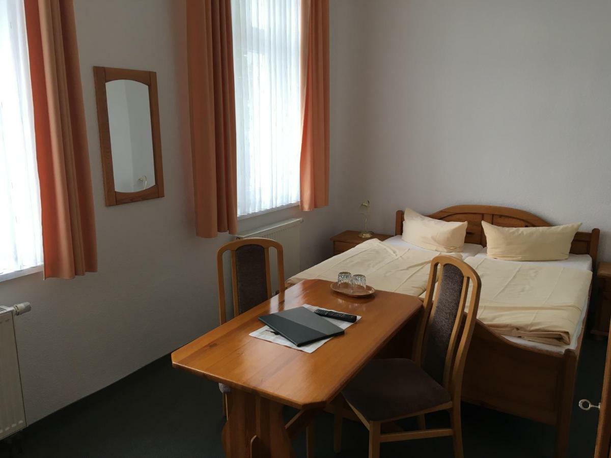 Stadtsee-Pension טמפלין מראה חיצוני תמונה